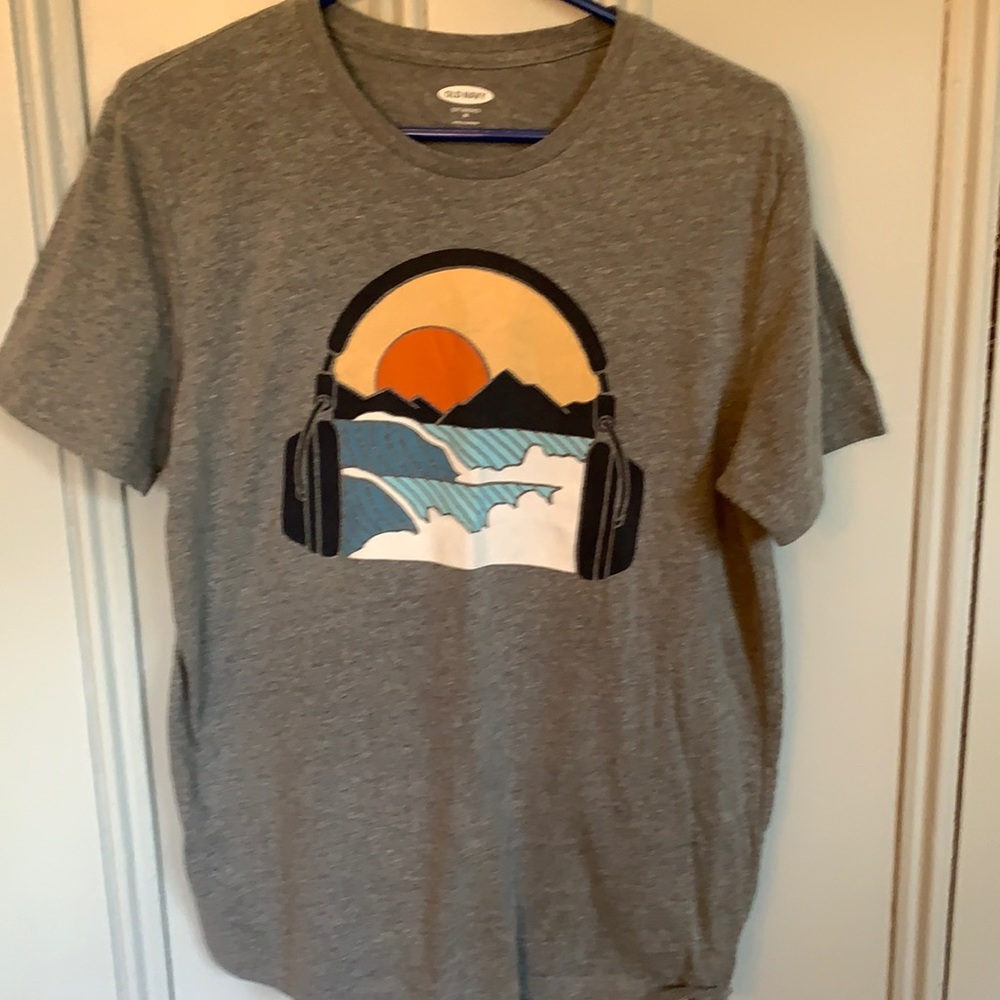 Old Navy soft washed T-shirt